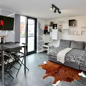 Neat - Secure Parking - Wifi - Sleeps 4 - No Parties , Belfast United Kingdom
